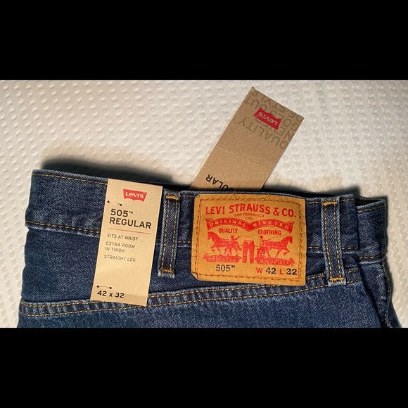 NWT Men’s LEVI’S 505 Regular Jeans Dark Wash 42x32 - Picture 5 of 6